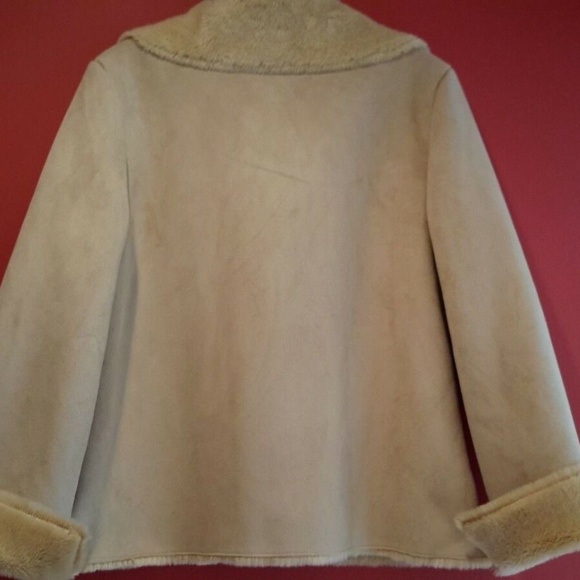LH Sport Beige Faux Suede Shearling Coat Size M - Picture 8 of 8